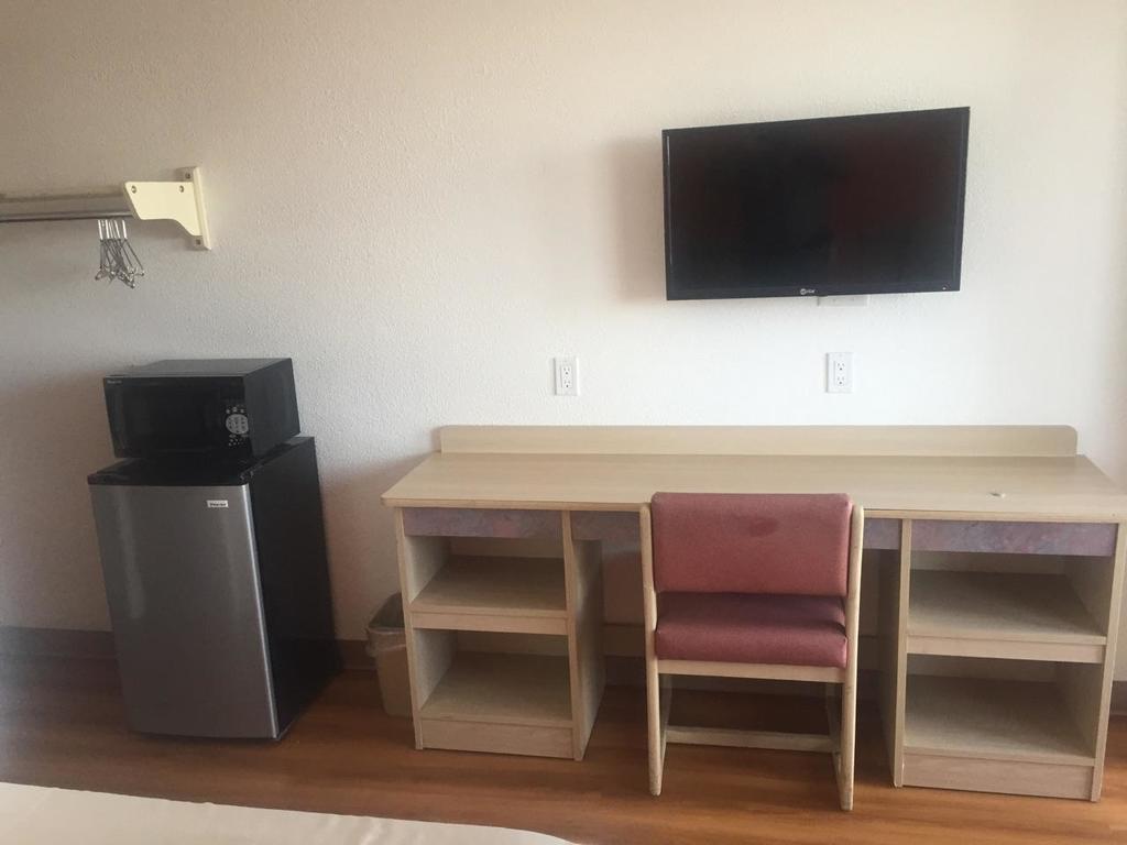 Motel 6 Lost Hills / Buttonwillow Racetrack Екстер'єр фото