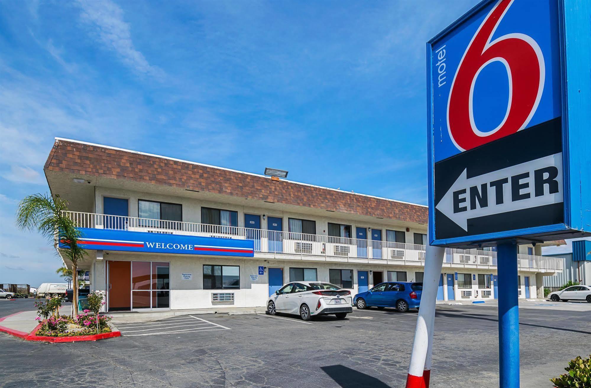 Motel 6 Lost Hills / Buttonwillow Racetrack Екстер'єр фото